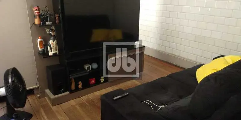 Atenção investidores ! Maravilhosa casa duplex em Santa Teresa.