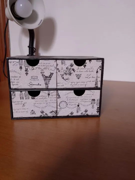 Caixa organizadora de gavetas vintage, sem uso 