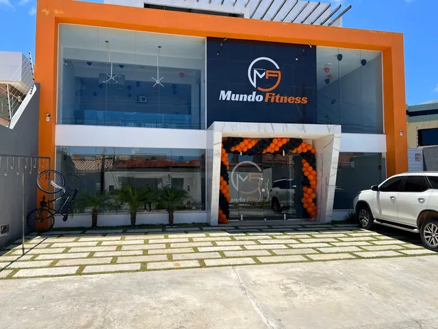 Prédio comercial e residencial
