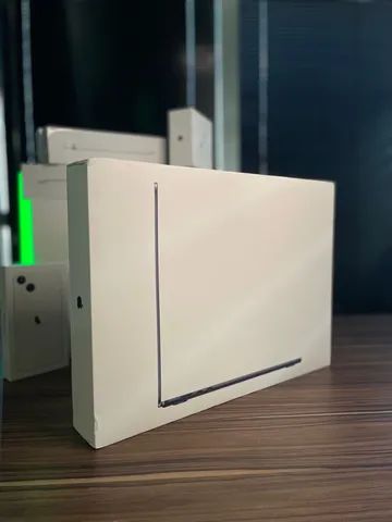 MacBook Air M3 (13,6 polegadas, 2024, 256GB de SSD, 8GB de RAM) MIDNIGHT