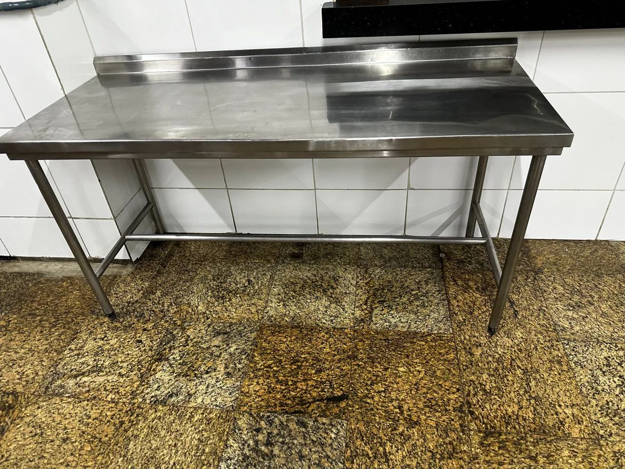 Mesas inox 304 - medidas 1.75x0.70 - Foto 2