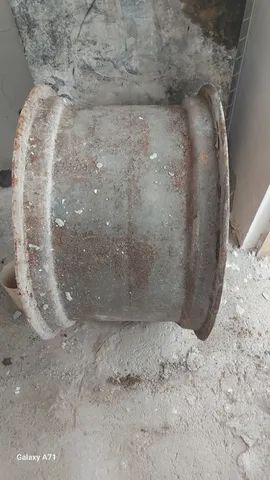 roda traseira retroescavadeira JCB - Foto 5