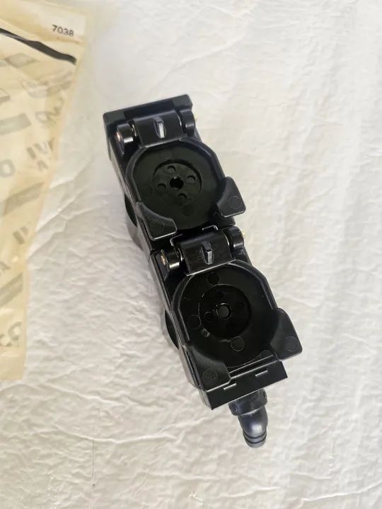 Trator New holand case guarda pó válvula hidraulica original * - Foto 2