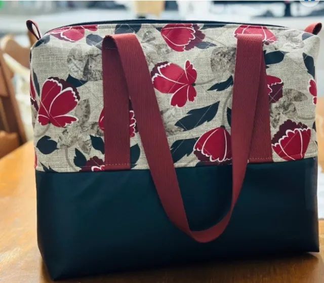 Bolsa Grande de Ombro Floral Bordô - Foto 5