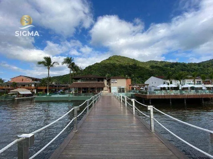 Casa à venda no condomínio Marina Del Rey - Guarujá/SP.