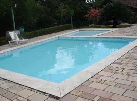 Alugo casa em Condomínio fechado e com lazer com, km 13 pertinho do aldeia water Park
