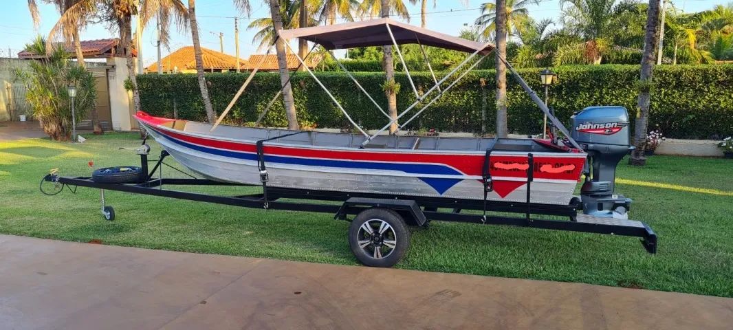 Barco 5m - Motor 35 HP - Carreta rodoviária