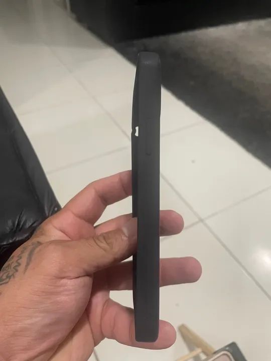 VENDO CASE ORIGINAL DE IPHONE 12  - Foto 2