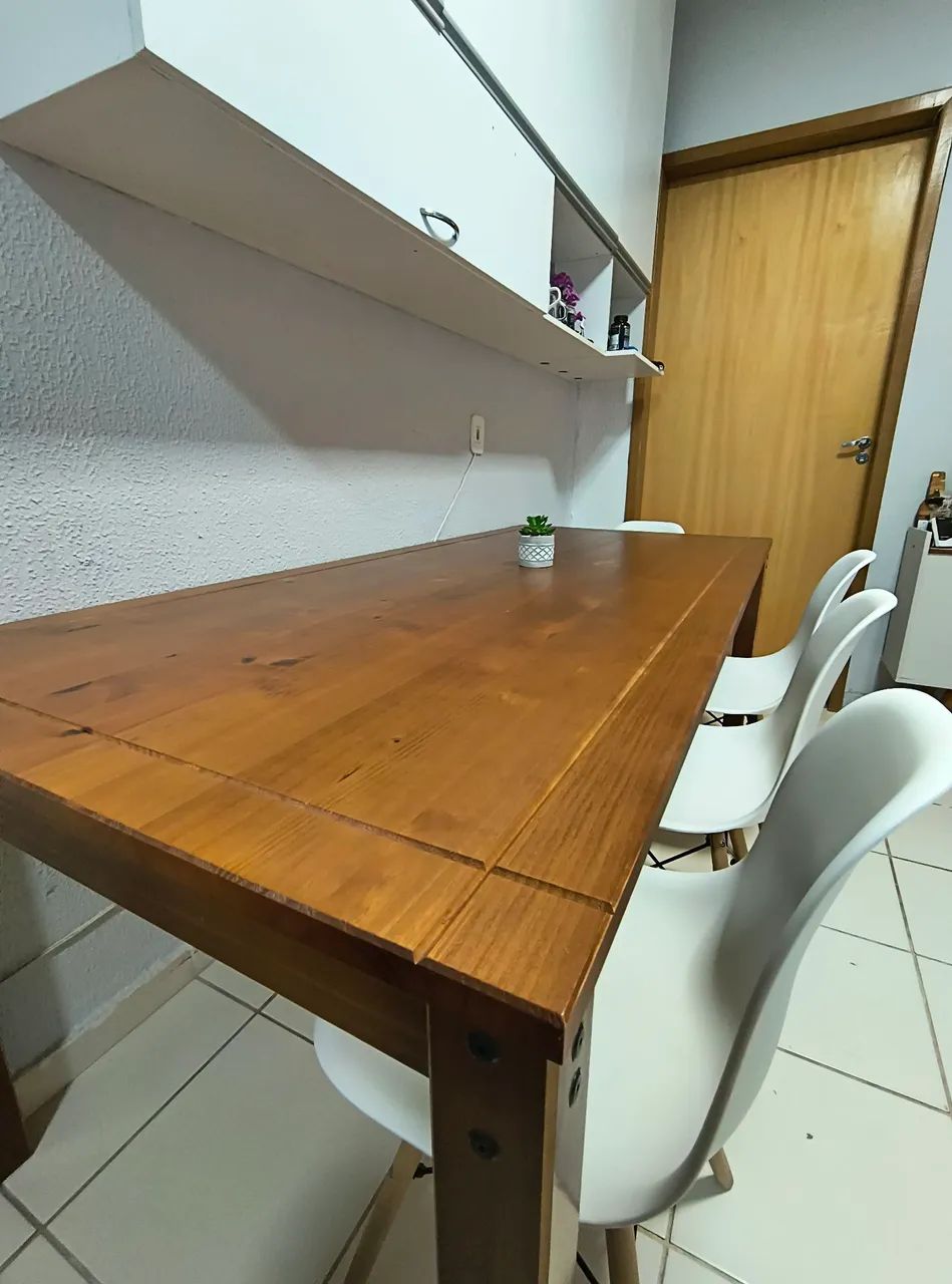 Mesa de Jantar em Madeira Maciça - Foto 4