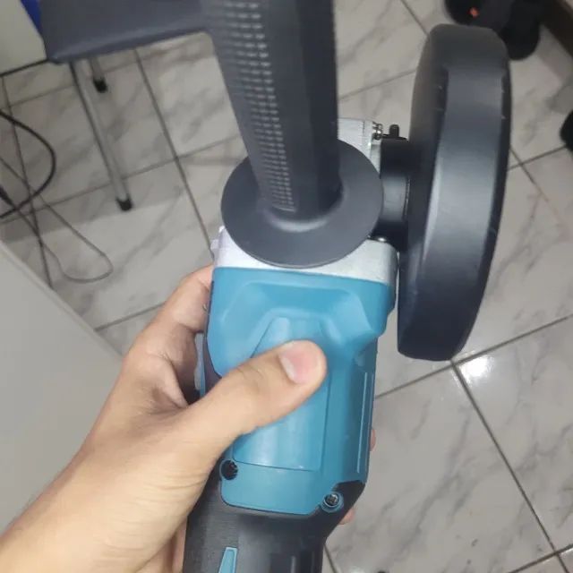 DEFEITO Esmerilhadora e lixadeira 20v (SEM BATERIA) LER DESCRIÇÃO 64295991296515123