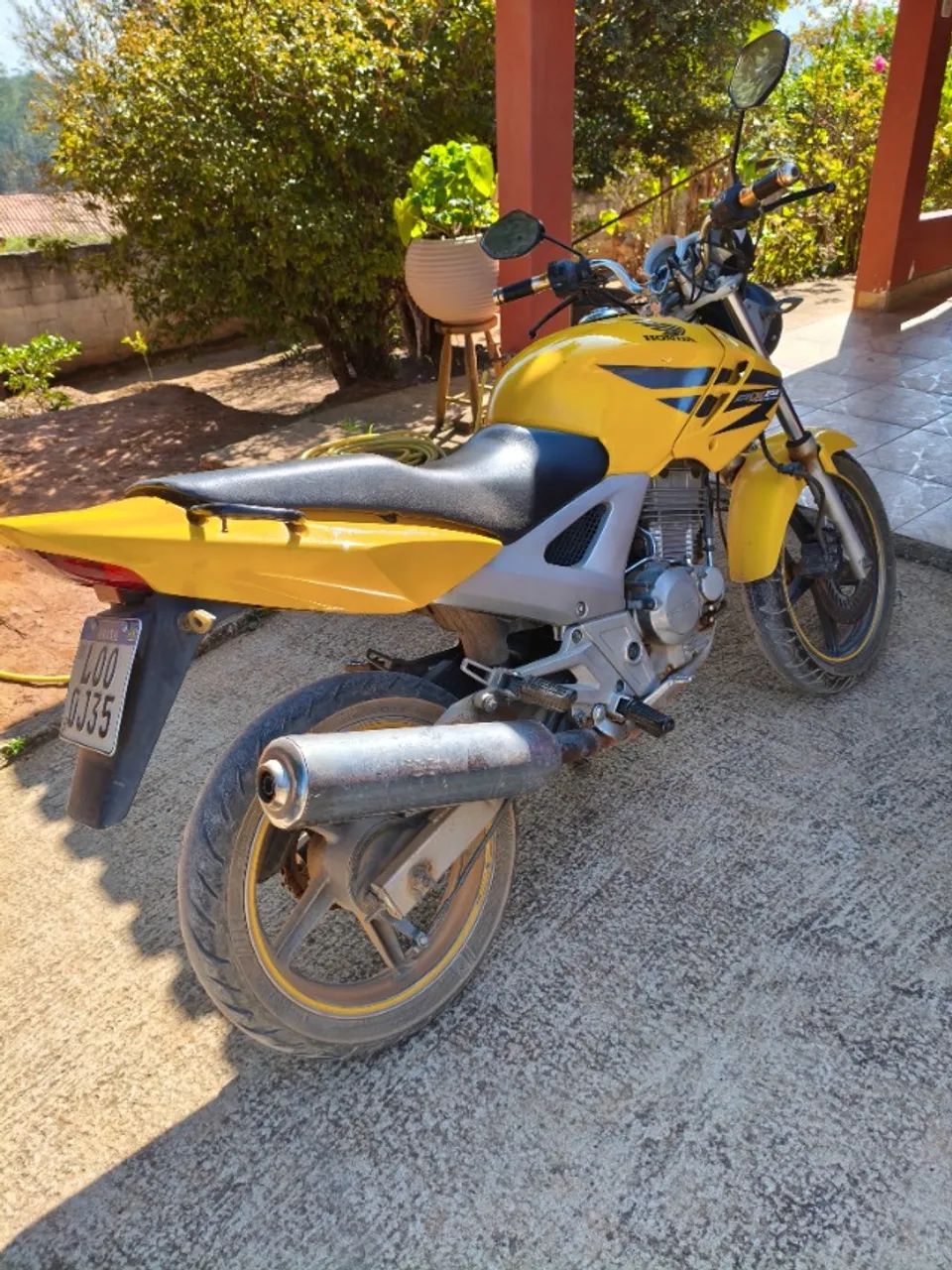 CBX 250 - 2003 Excelente estado Aceito troca por 150cc