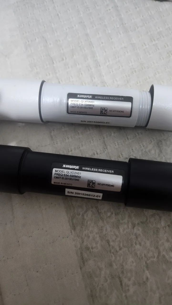 Kit Microfone Sem Fio Shure - 2 Microfones + Receptor - Foto 4