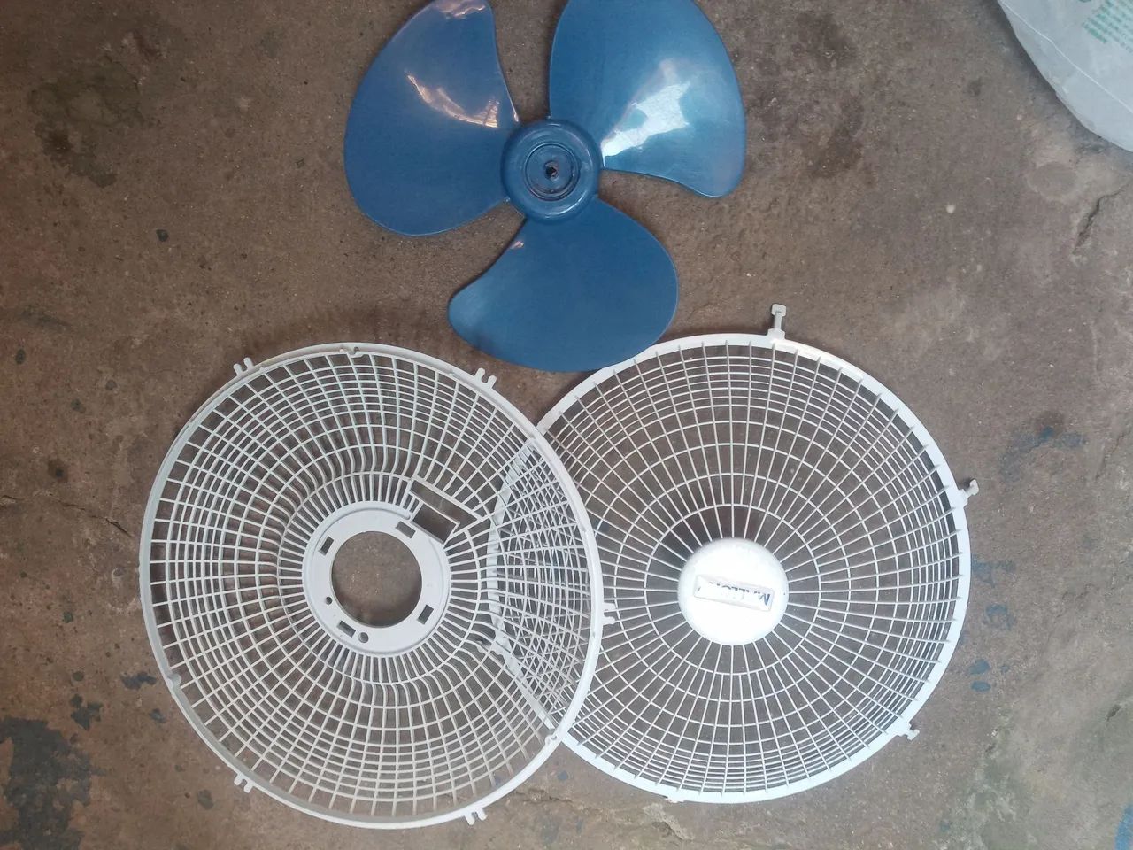 Grade e Elice Malory