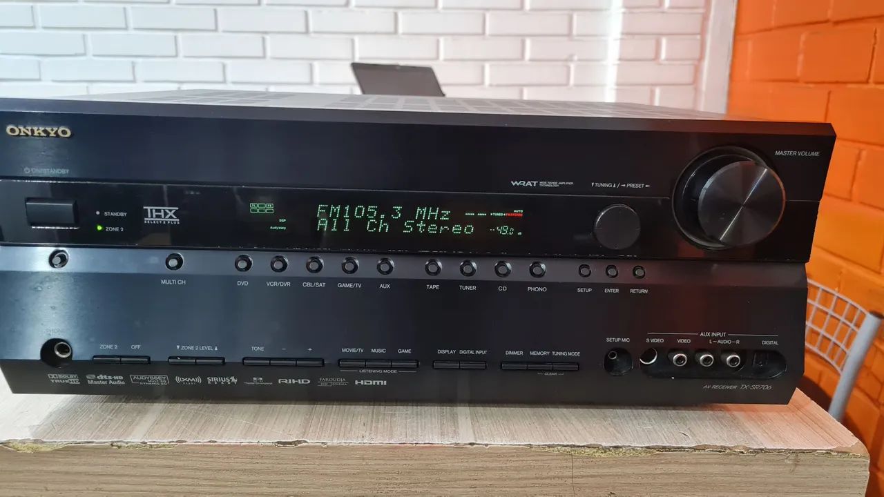 Receiver Onkyo TX-SR706 em excelente estado