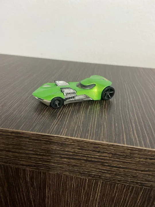 Carrinho Hot Wheels Verde - Coleção