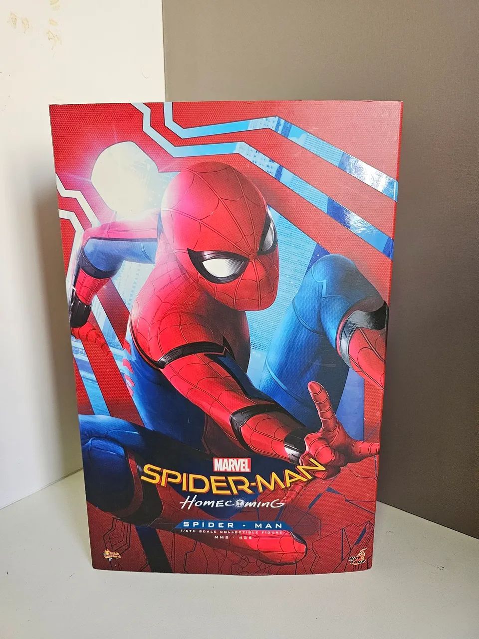Figura de Ação Homem-Aranha - Homecoming - 1/6 Escala