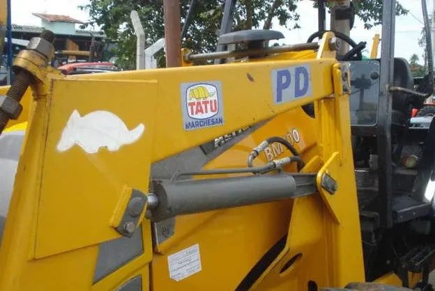 Trator Valtra BM100 2016 4x4 Com lamina - Foto 6