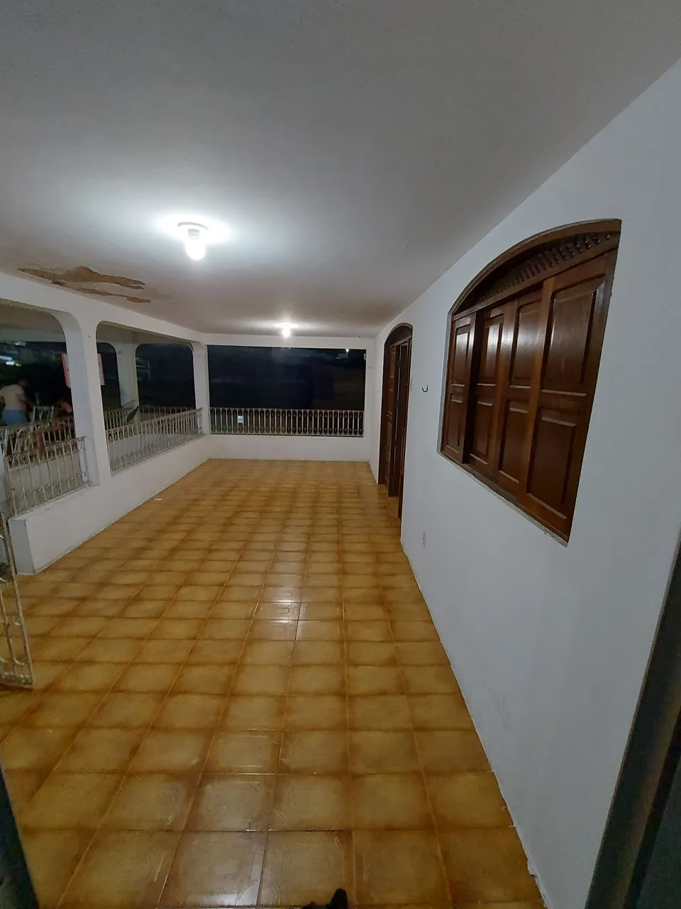 Casa de primeiro andar para alugar