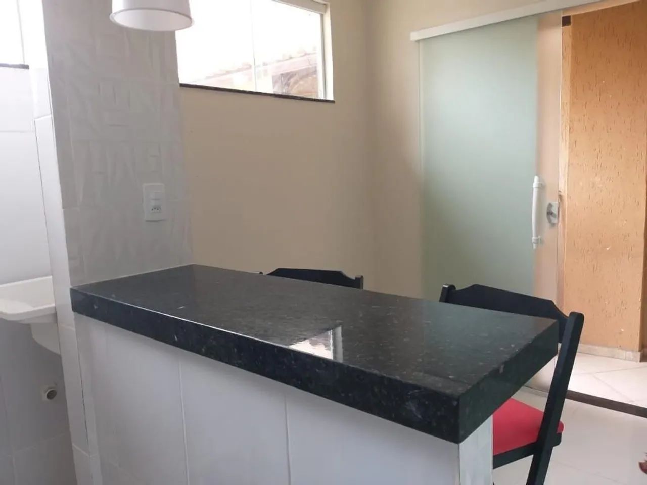 Duas quadras da praia, no bairro Braga (final da praia do forte início da praia das dunas) - Foto 9