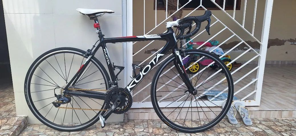 VENDO BIKE KUOTA KORSA CARBONO ULTEGRA R8000