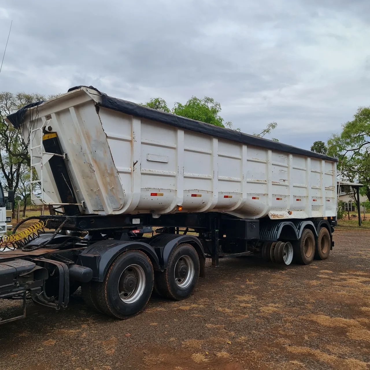 Caçamba basculante Guerra 40 mtos - Foto 4