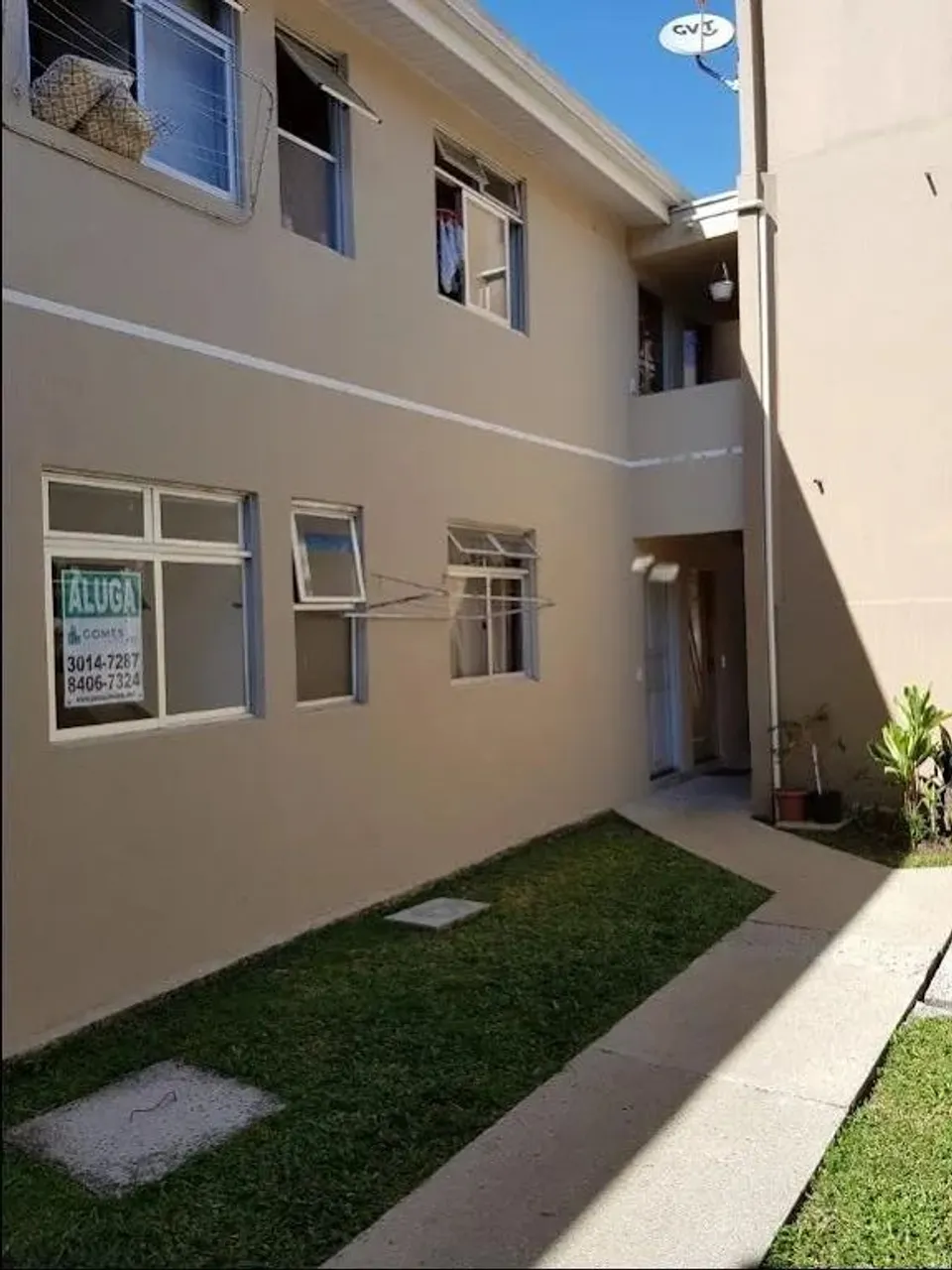Apartamento com 2 dormitórios para alugar com 52m² no Condomínio Petrópolis Uberaba