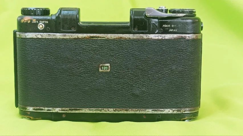 Câmera Pentax 6x7 Filme - Lentes 1:4/200mm e 1:3:5/55 mm Leia Descrição (Usado) - Foto 4