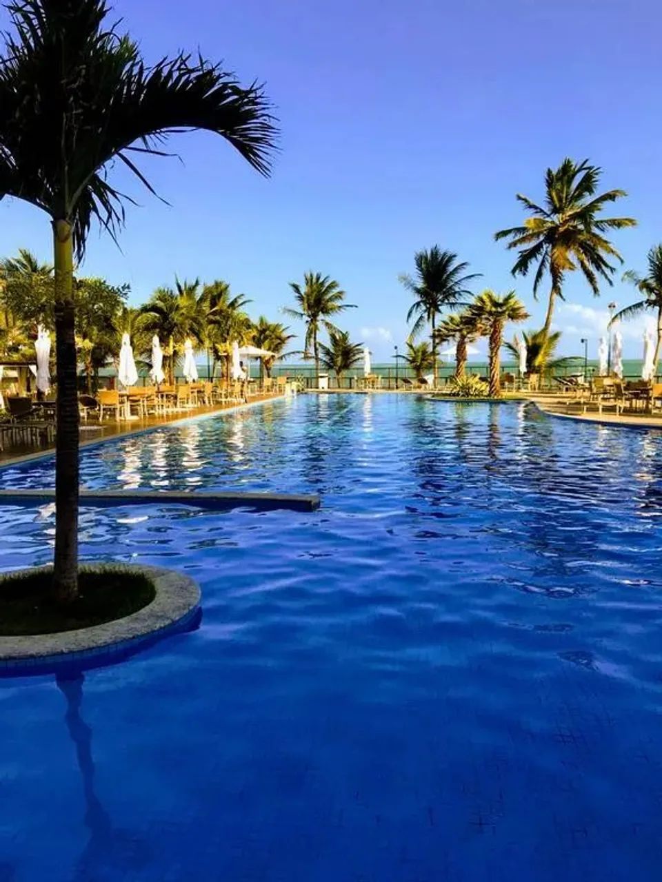 Apartamento mobili para aluguel anual, 03 suites, varanda, dce,  em Ponta de Campina