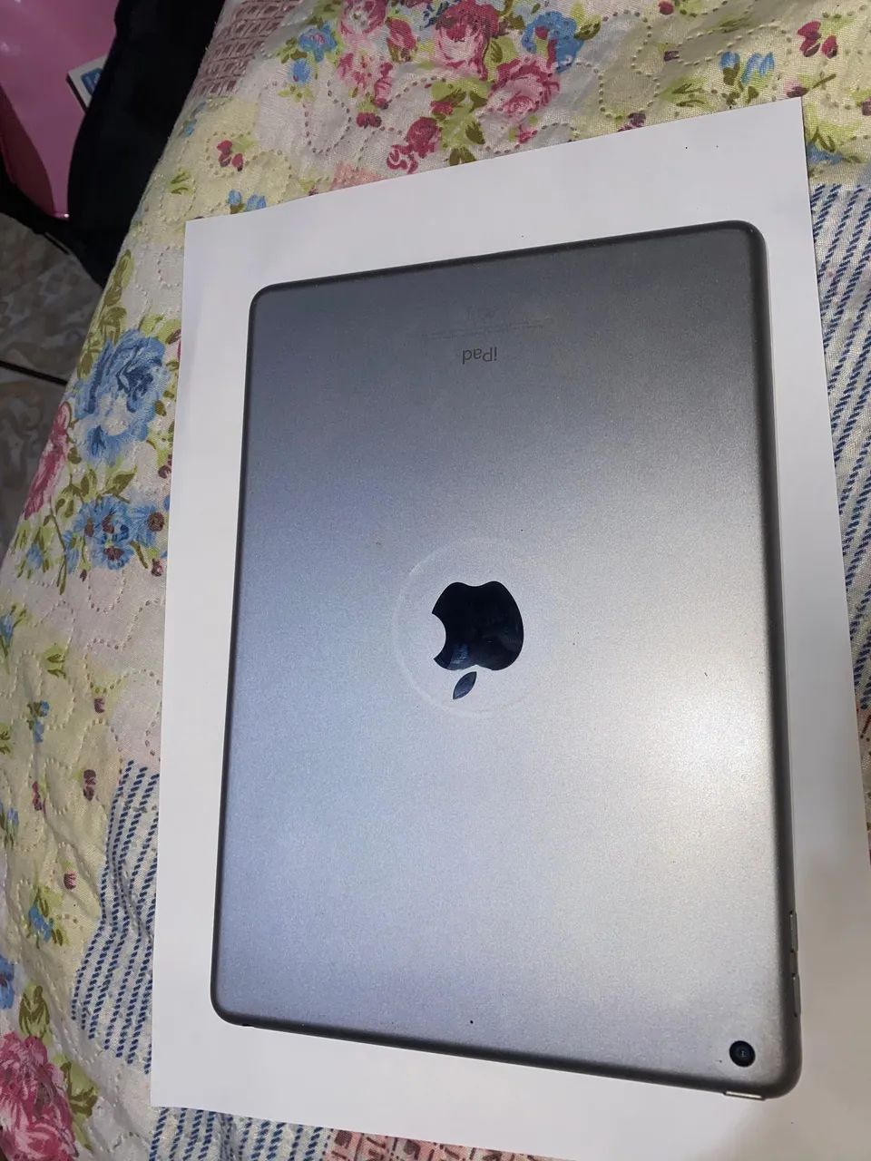 iPad 5 geração - 128gb - cinza  - Foto 2