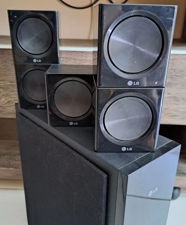 Caixas de som e subwoofer para aparelhos de som e Home Theater LG - Foto 3