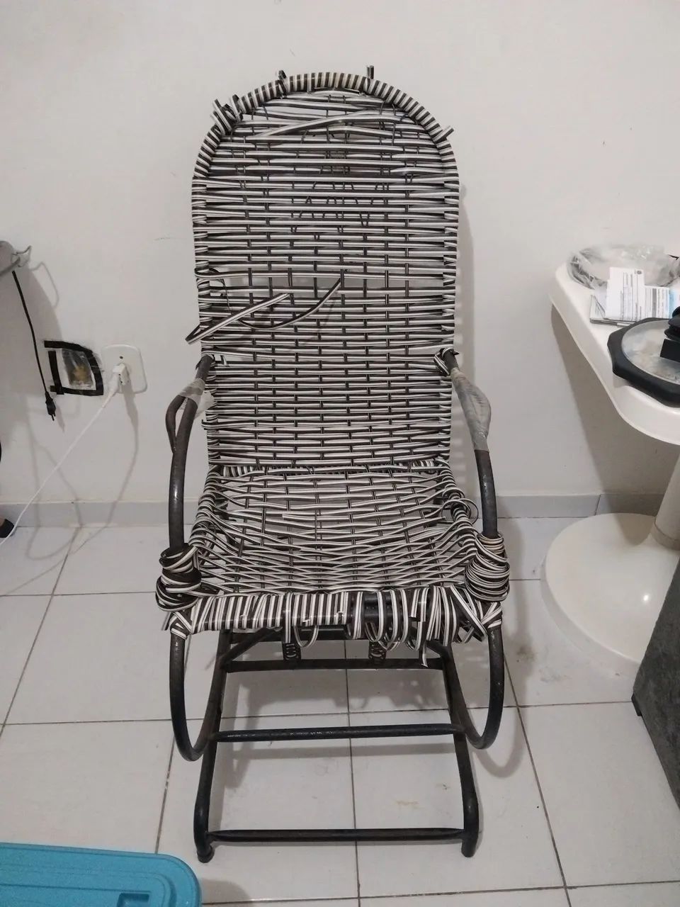 Cadeira de Balanço em Metal com 4 molas - Foto 2