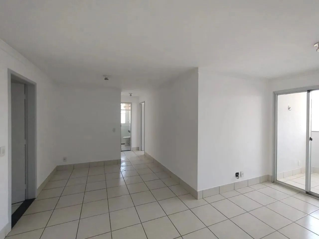 Apartamento 02 Quartos 01 Suíte Sacada Garagem Jardim Goiás