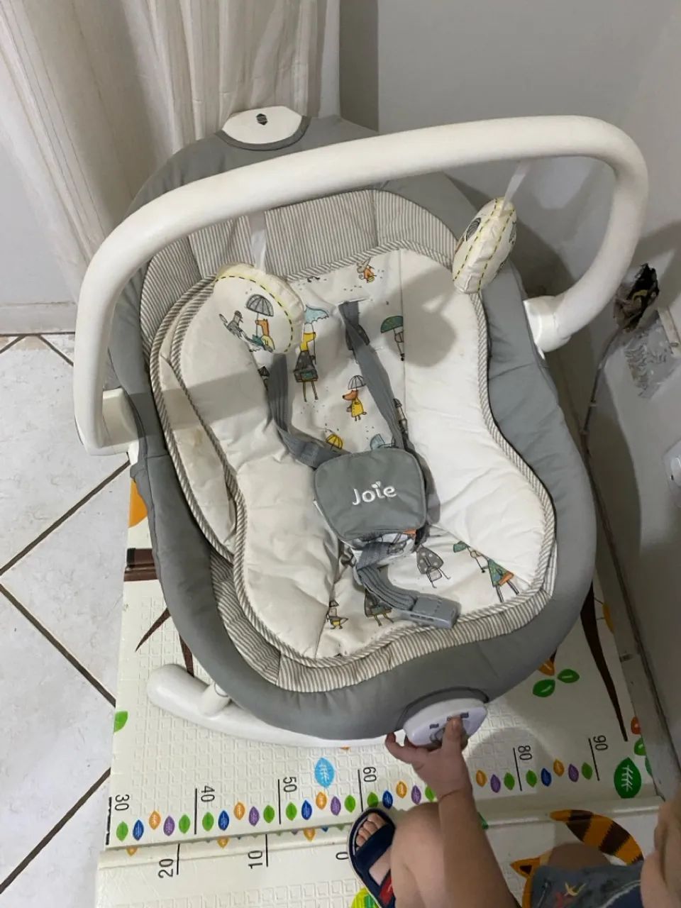 Cadeirinha Balanço Infantil Joie Serina 2 em 1 (seminovo)  - Foto 3