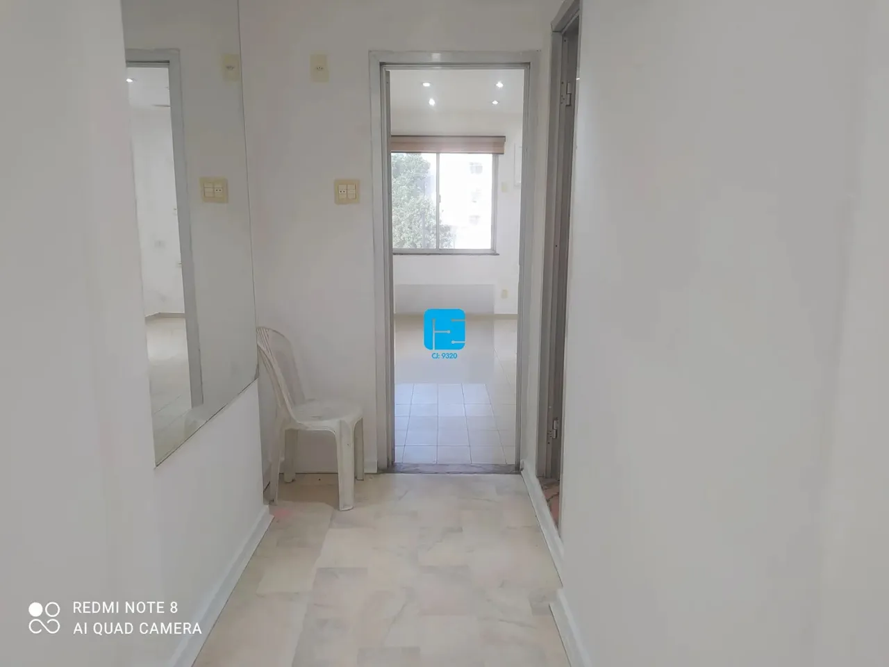 Sala Comercial - 23 m² no Catete, Rio de Janeiro por R$ 1.700,00, disponível para locação