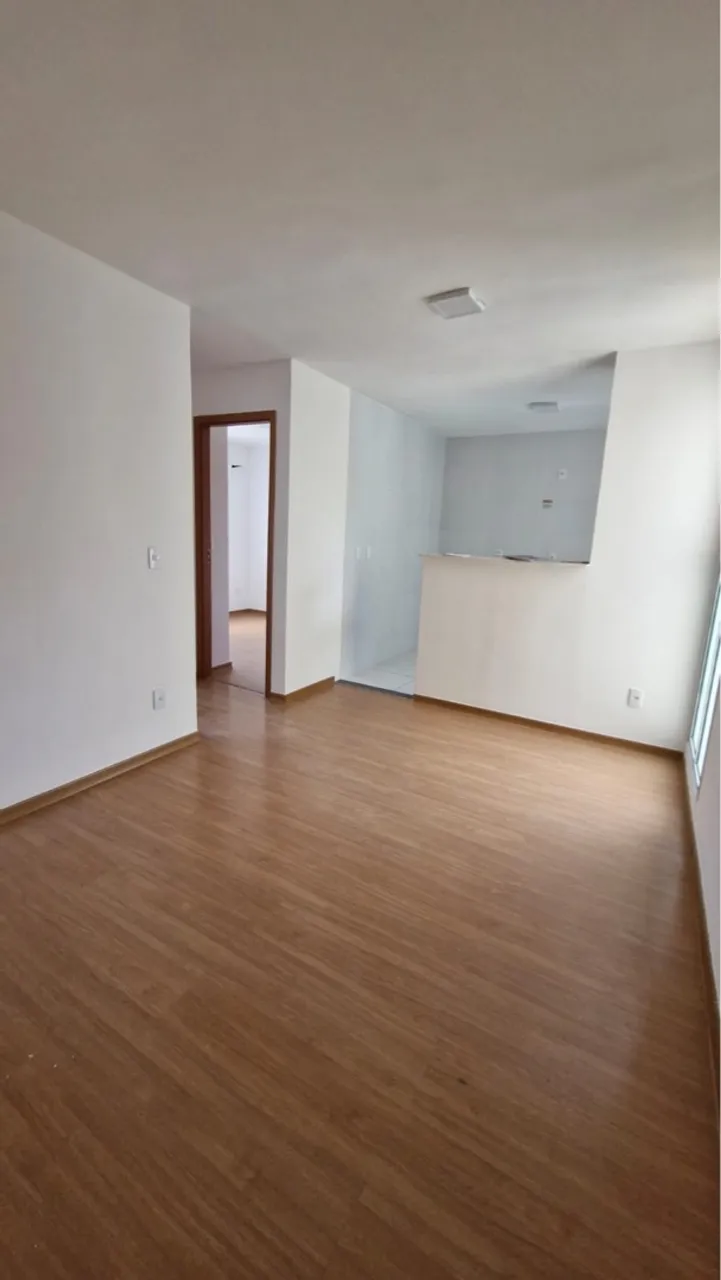 Alugo apartamento no Casa de Bourbon