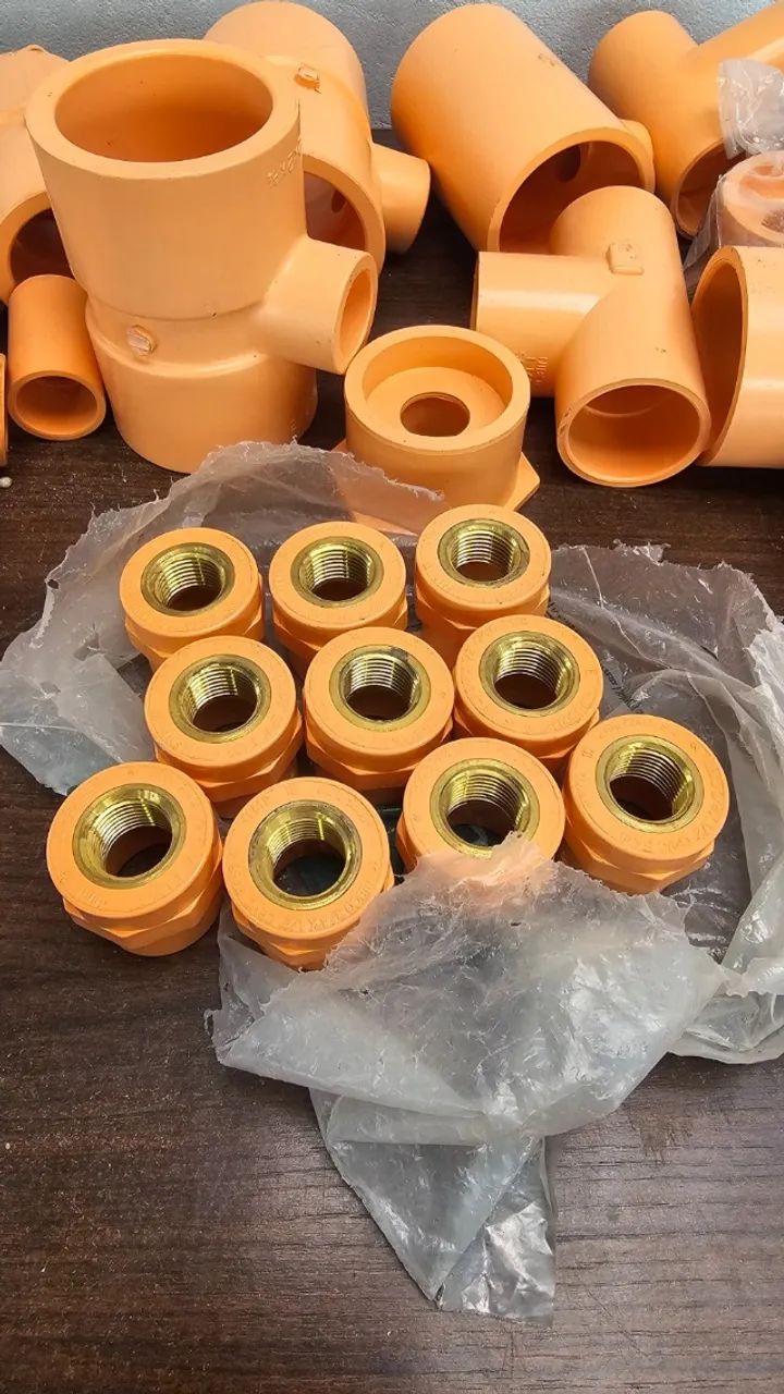 Lote de tubos e conexões agua quente  - Foto 2