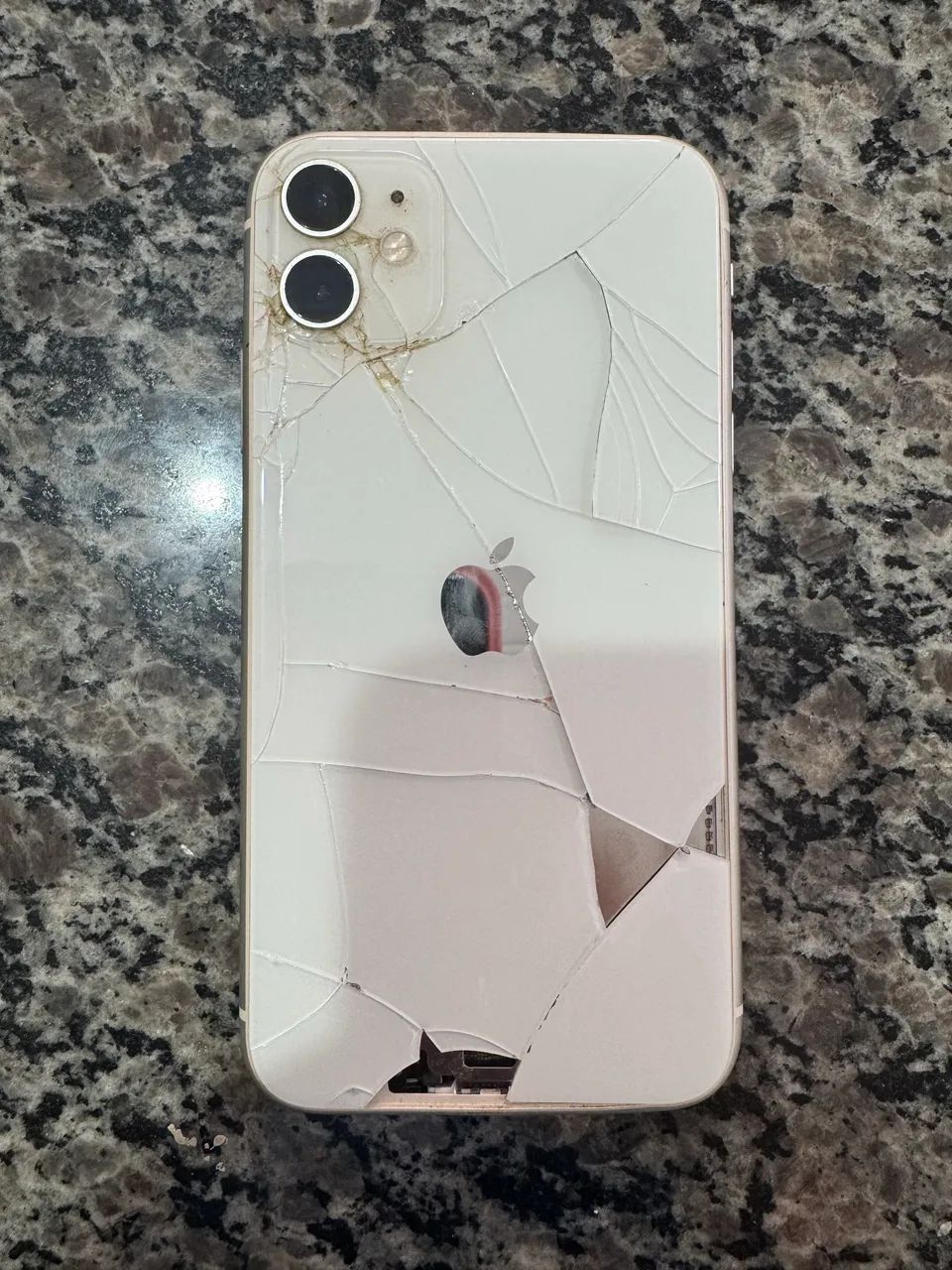 iphone 11 para retirada de peças ou reparo e revenda