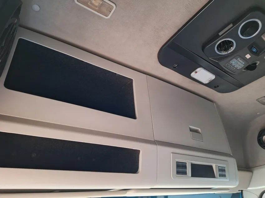 Volkswagem Constallation 30.330 8x2 2016/2017. - Foto 11