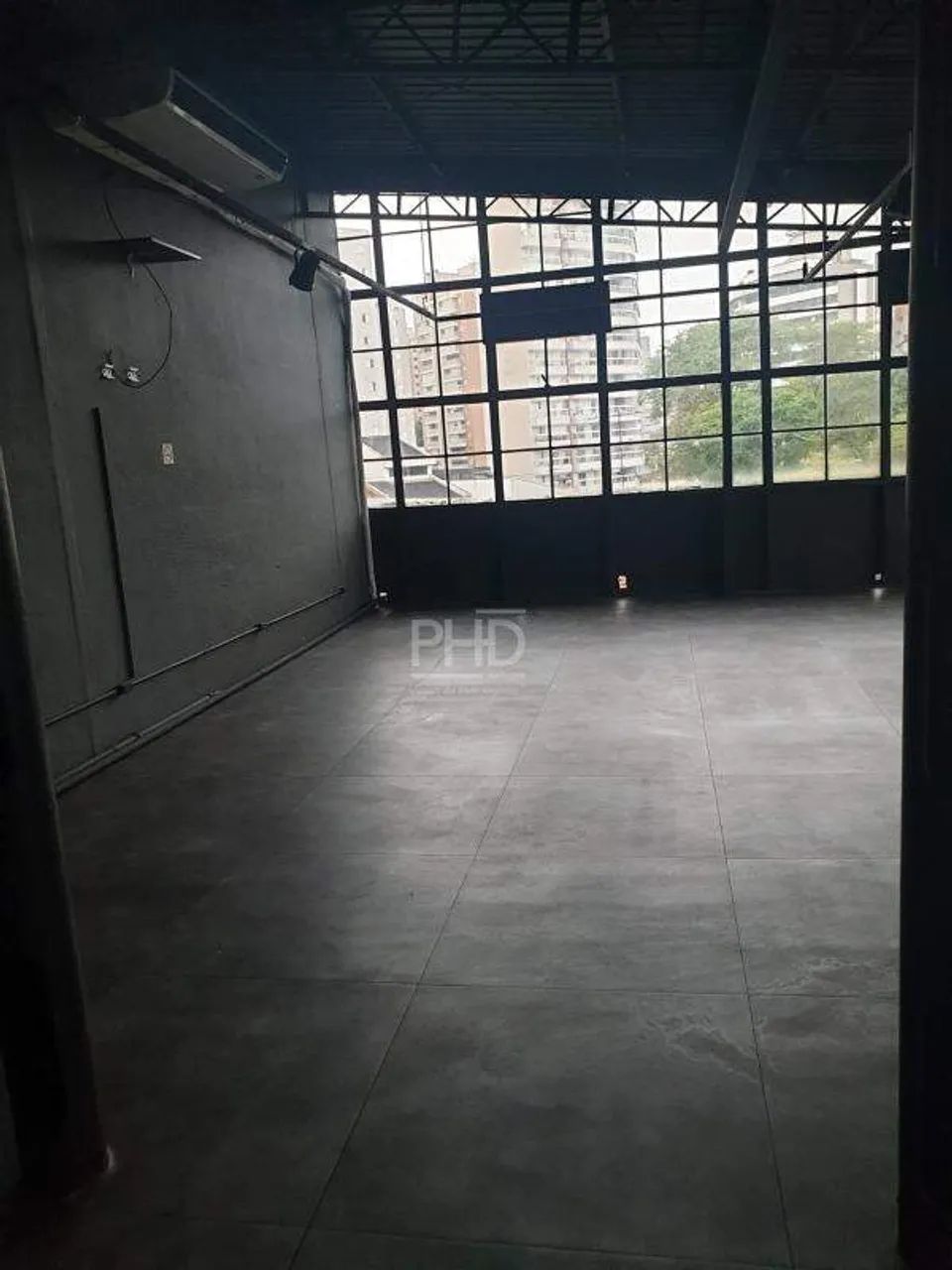 Prédio Comercial para Alugar no Centro de Guaiçara (315 m²) - Foto 5