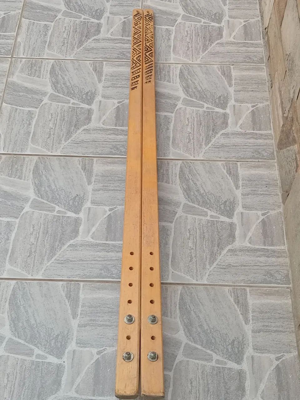 Brinquedo perna de pau 