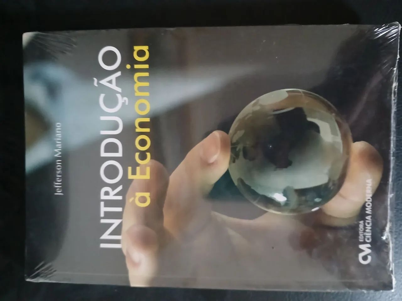 Livro Economia - Smith, Mill e Marx - Foto 2