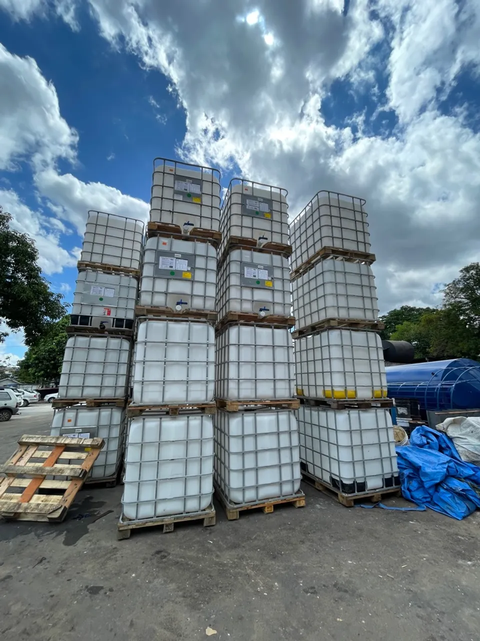 IBC (Tanques de água - 1000 litros)