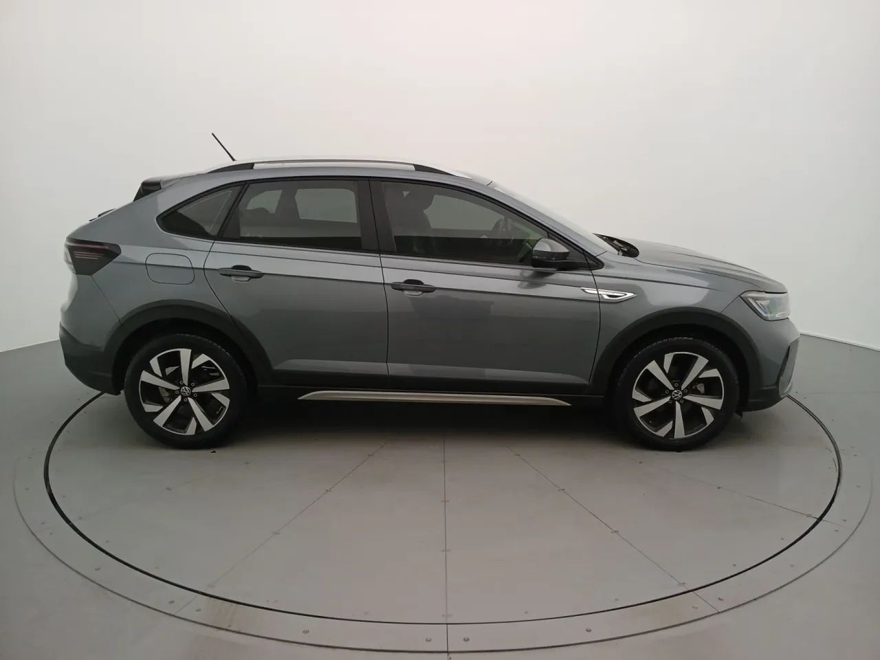 Volkswagen Nivus Highline 1.0 200 TSI Flex Aut., foto 6 de 18