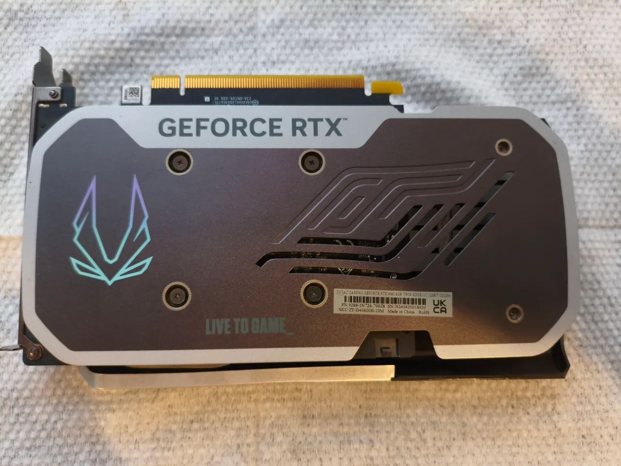RTX 4060 Zotac Edge Gaming  - Foto 5
