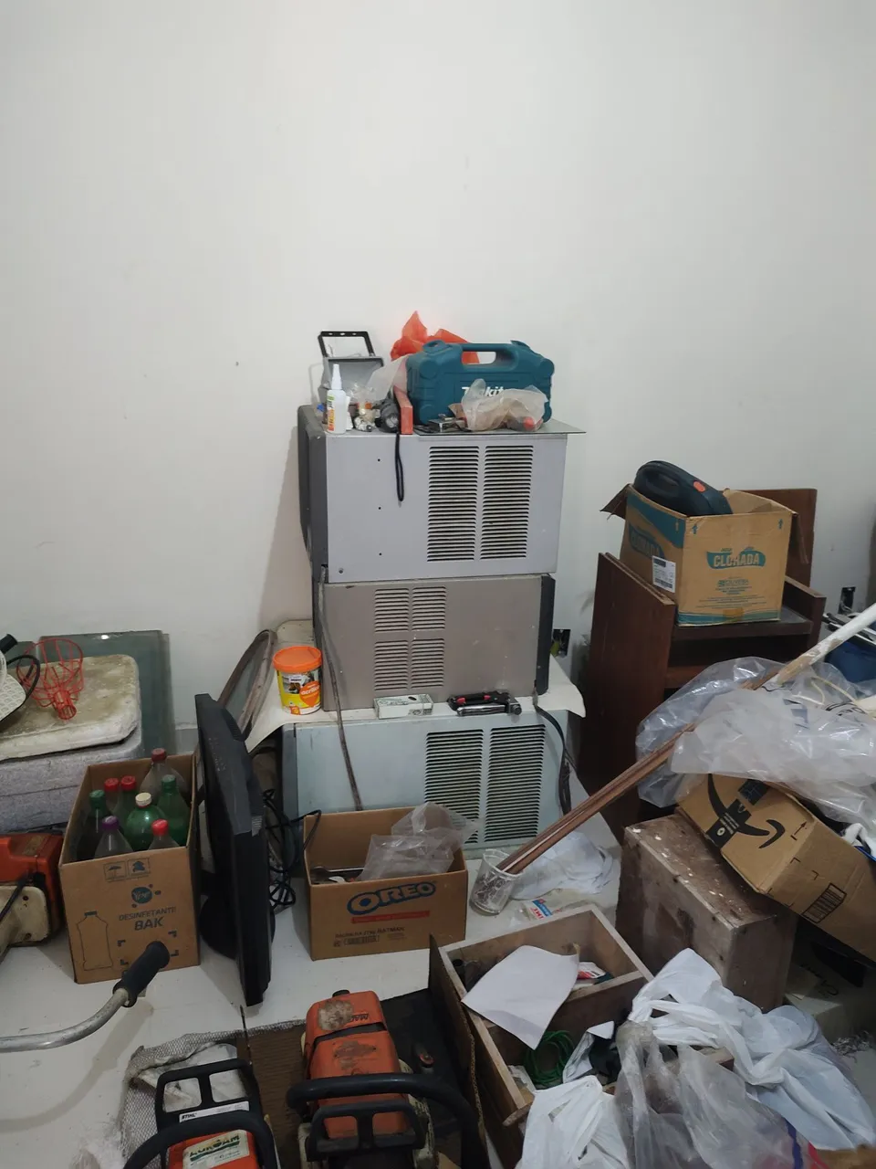 Vendo sucatas diversas, aparelhos de Ar Condicionado e tv de tubo