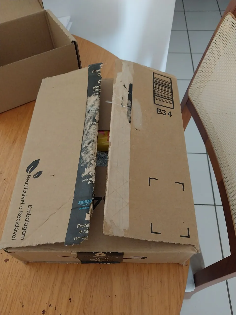 Caixa com livros