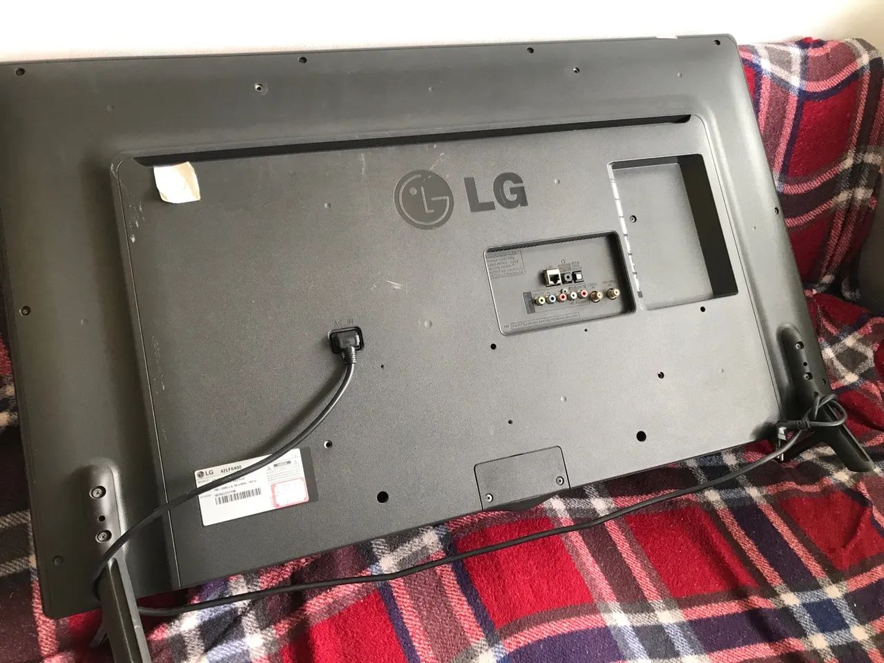 TV Led LG smart 42 polegadas, modelo LF6400 - Foto 3