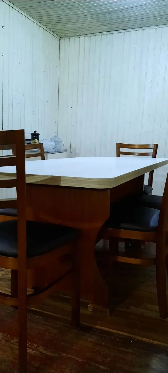 Mesa com seis cadeiras  - Foto 2