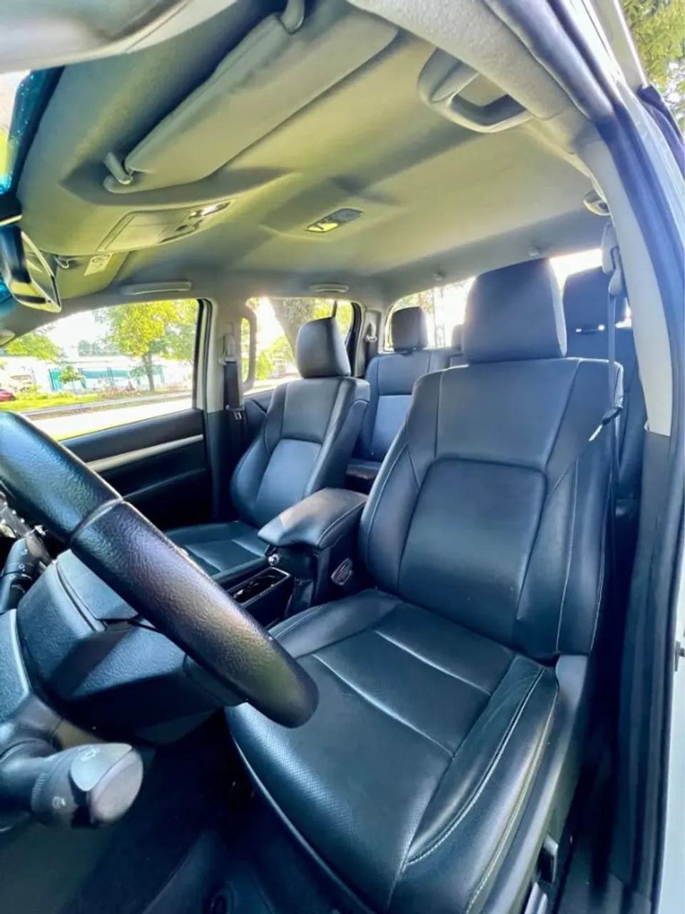 Toyota Hilux Srx 2022 Completa quero 60 mil e transferir a divida - Foto 4