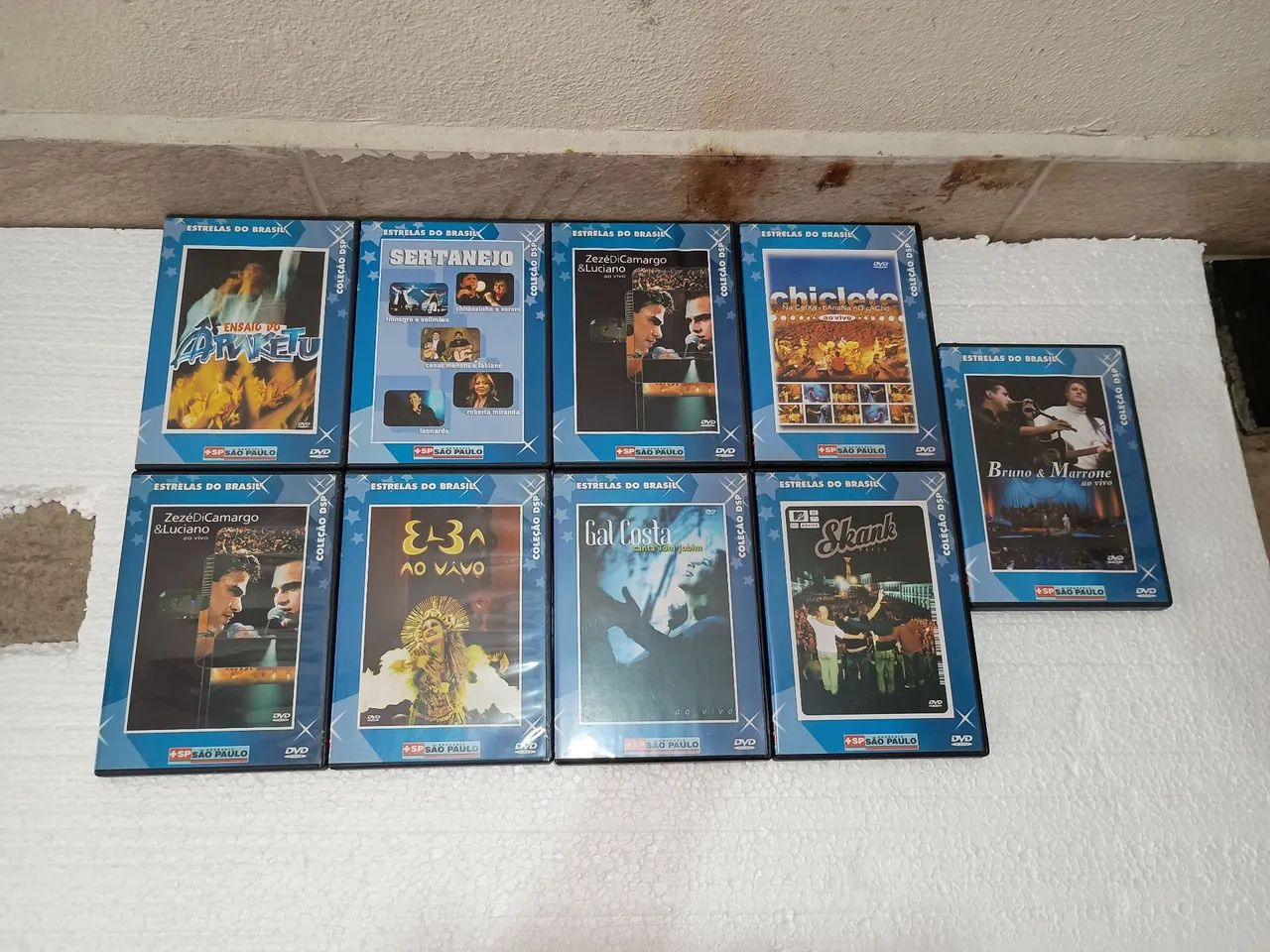 DVDs diversos artistas  - Foto 2